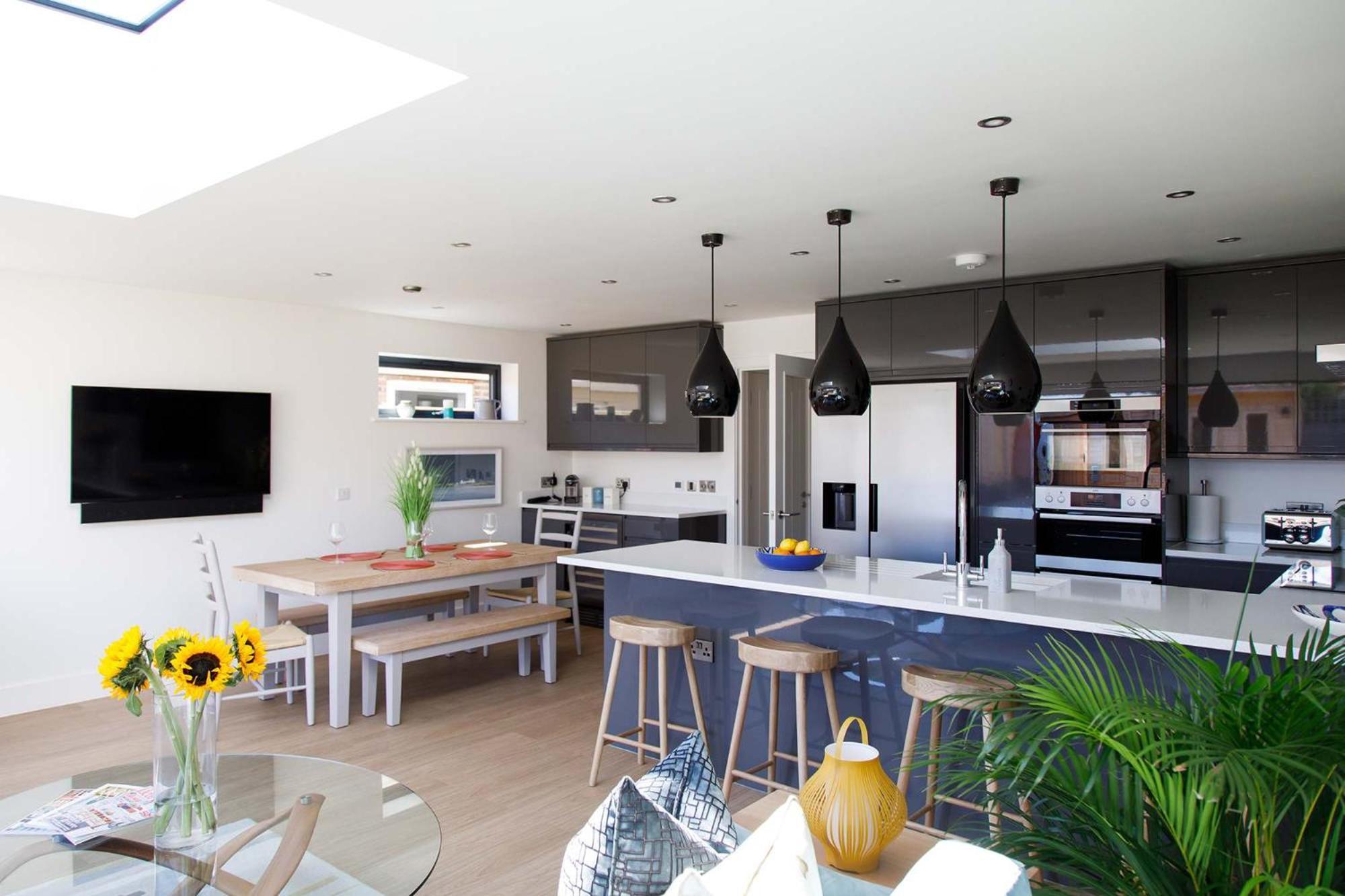 Luxury Designer Coastal Home For 10 With Hot Tub 西威特灵 外观 照片